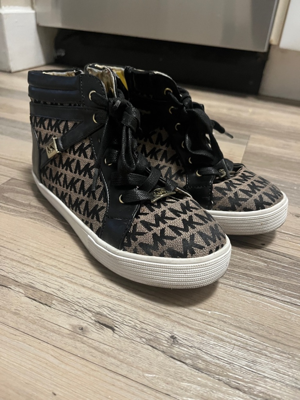 Michael Kors Girls' Black Logo High-Top Sneakers